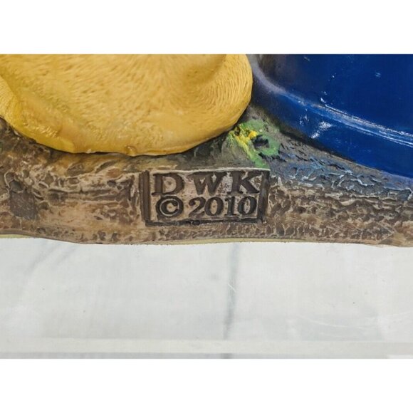 DWK 2010 Animal Chihuahua Dog Bone Resin Holder W Salt And Pepper Shaker Set 3 - Picture 14 of 16